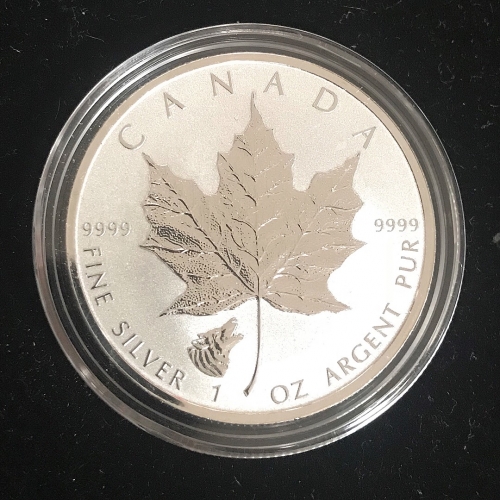 1 oz .9999 Fine Canada Silver Maple Leaf Bullion Coin With Wolf Privy
